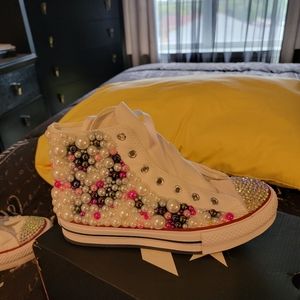 Costume Sneaker BOY SIZE 5 I WEAR A 7 1/2  THE FIT FOR ME IS PERFECT FITS 7/8